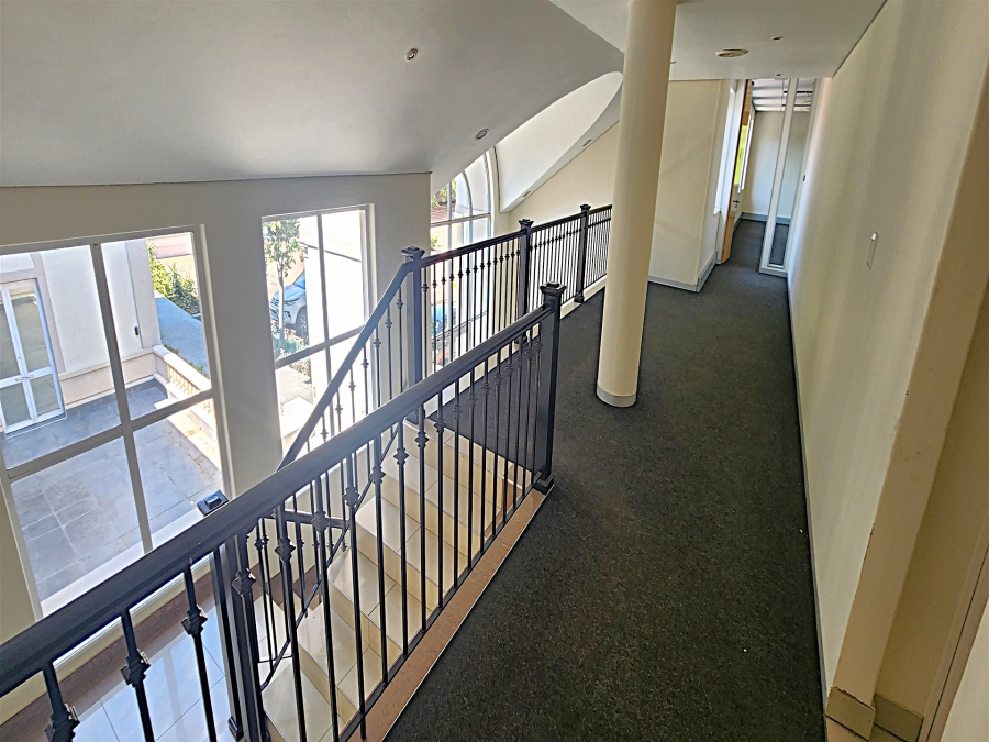To Let Commercial Property for Rent in Wierda Valley Gauteng