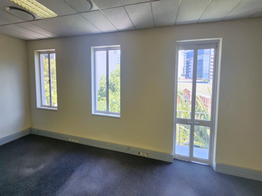 To Let Commercial Property for Rent in Wierda Valley Gauteng