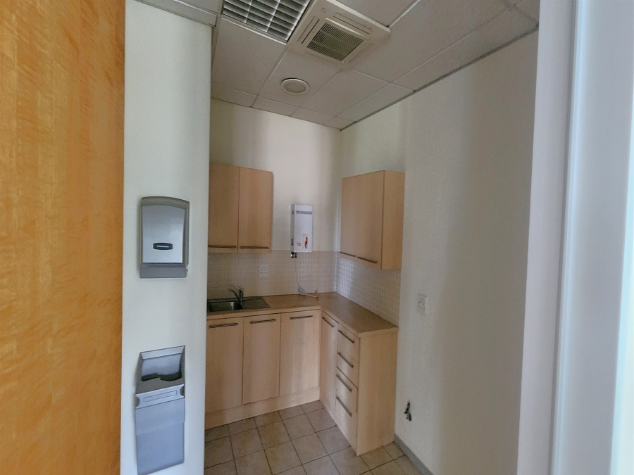 To Let Commercial Property for Rent in Wierda Valley Gauteng