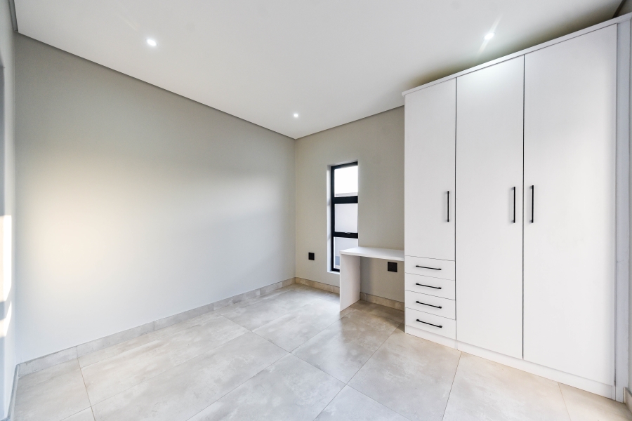 4 Bedroom Property for Sale in Fountainbrook Estate Gauteng