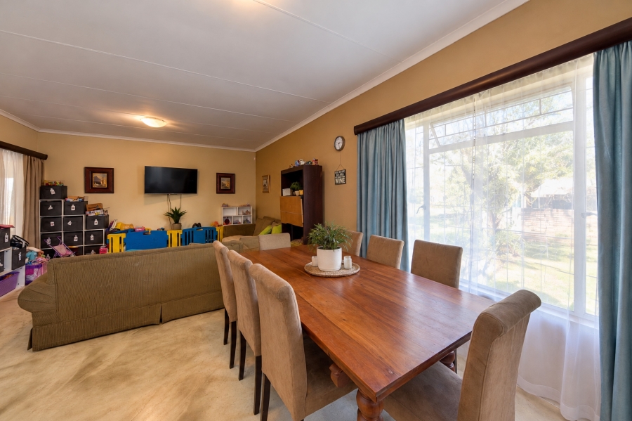 4 Bedroom Property for Sale in Garsfontein Gauteng