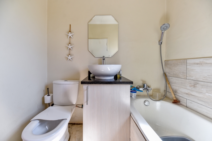 4 Bedroom Property for Sale in Garsfontein Gauteng