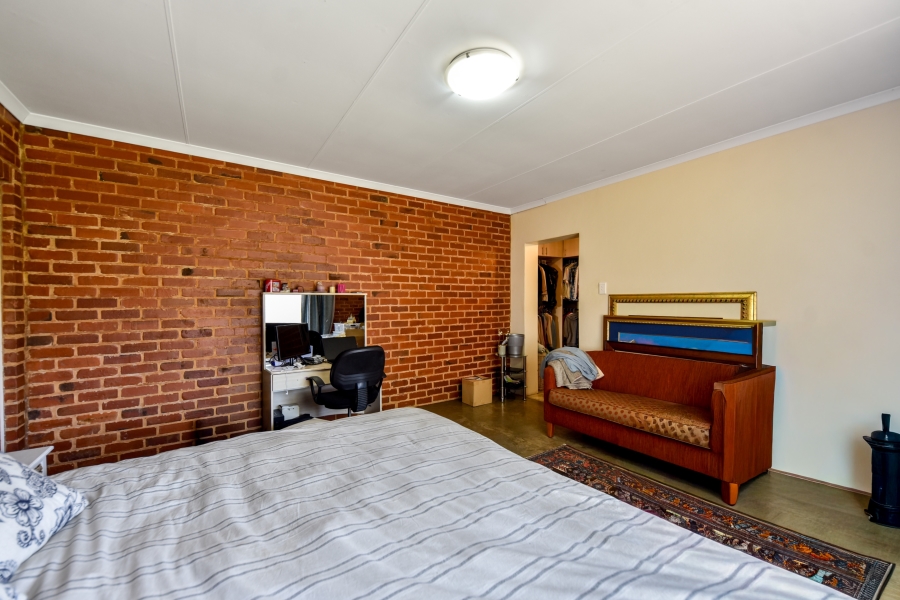 4 Bedroom Property for Sale in Garsfontein Gauteng