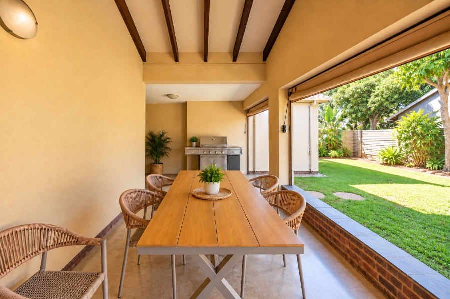 4 Bedroom Property for Sale in Garsfontein Gauteng
