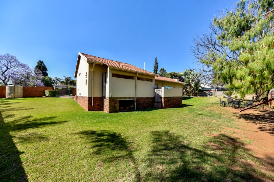 4 Bedroom Property for Sale in Garsfontein Gauteng