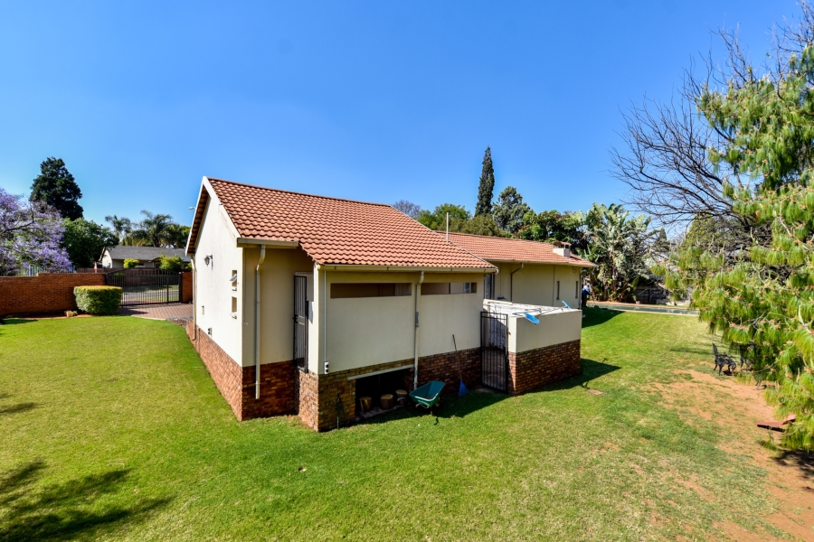 4 Bedroom Property for Sale in Garsfontein Gauteng