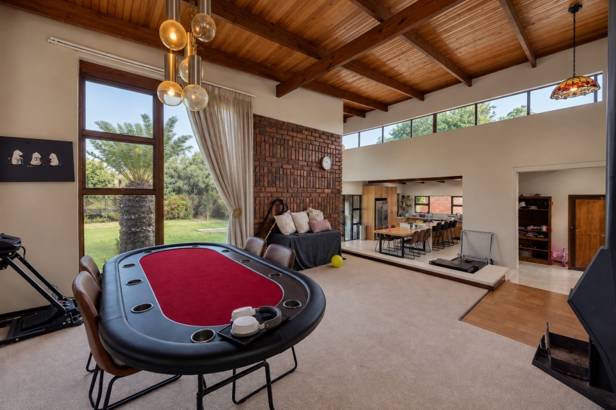 4 Bedroom Property for Sale in Garsfontein Gauteng