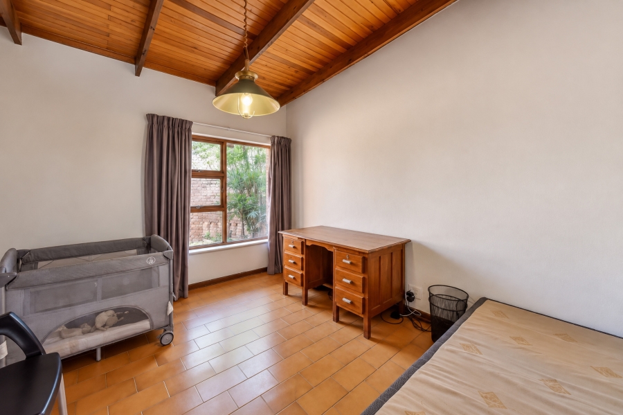 4 Bedroom Property for Sale in Garsfontein Gauteng