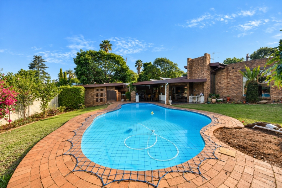 4 Bedroom Property for Sale in Garsfontein Gauteng