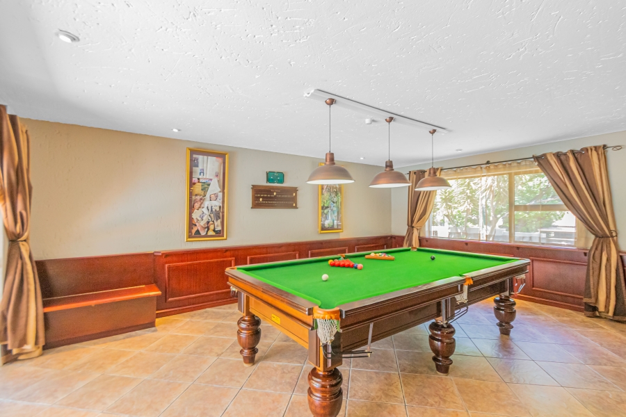 5 Bedroom Property for Sale in Kyalami Estates Gauteng