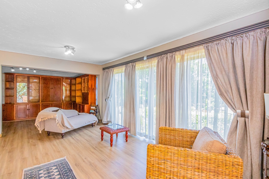 5 Bedroom Property for Sale in Kyalami Estates Gauteng