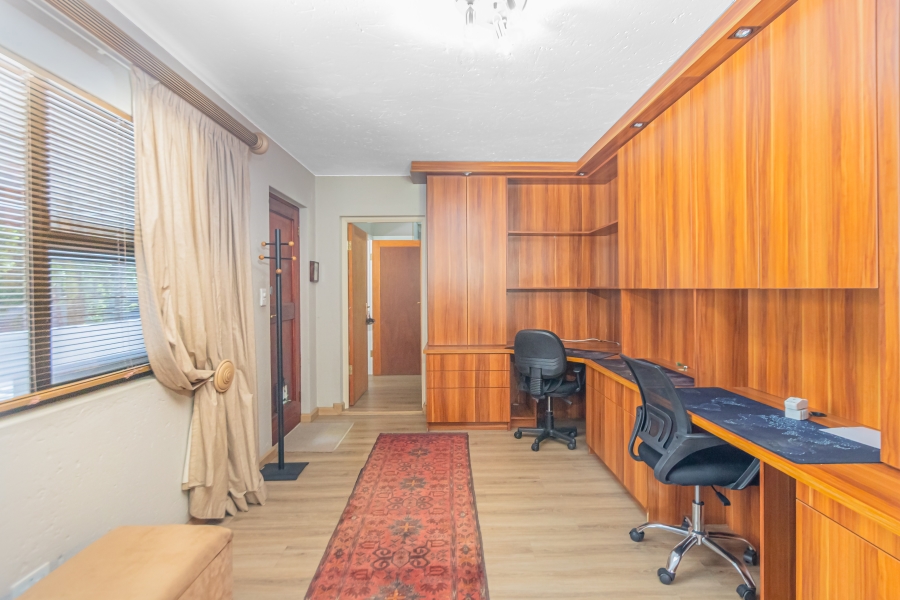 5 Bedroom Property for Sale in Kyalami Estates Gauteng