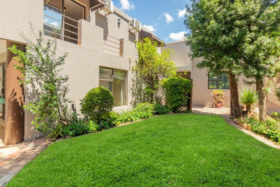 5 Bedroom Property for Sale in Kyalami Estates Gauteng