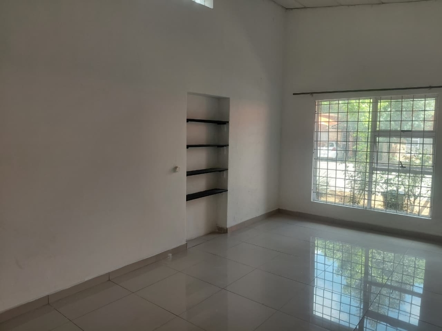 To Let 2 Bedroom Property for Rent in Three Rivers Gauteng