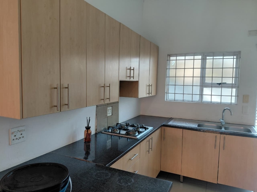 To Let 2 Bedroom Property for Rent in Three Rivers Gauteng