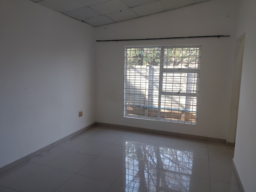 To Let 2 Bedroom Property for Rent in Three Rivers Gauteng