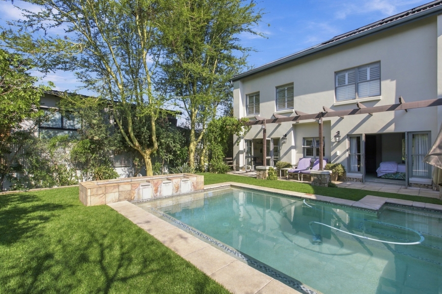 4 Bedroom Property for Sale in Helderfontein Estate Gauteng