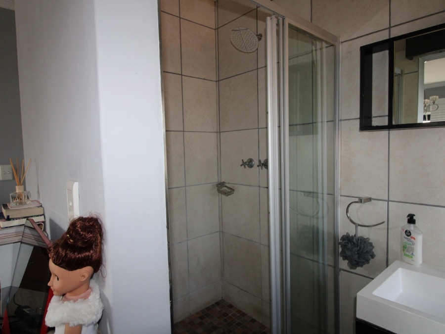 To Let 3 Bedroom Property for Rent in Douglasdale Gauteng