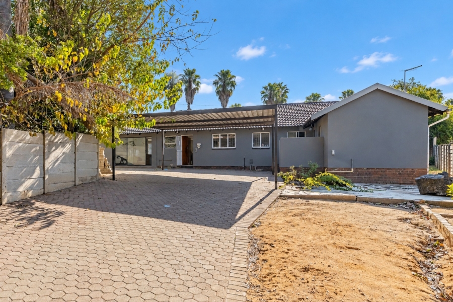 3 Bedroom Property for Sale in Weltevreden Park Gauteng