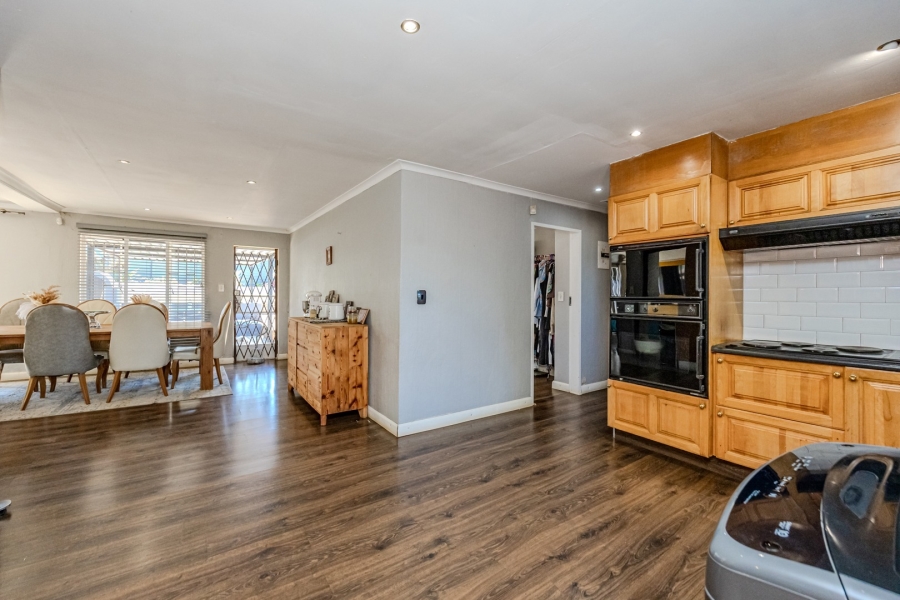 3 Bedroom Property for Sale in Weltevreden Park Gauteng