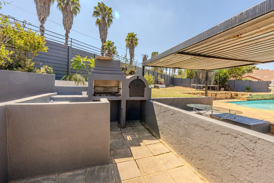 3 Bedroom Property for Sale in Weltevreden Park Gauteng