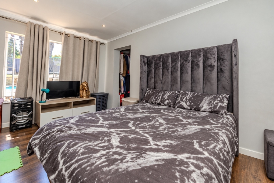 3 Bedroom Property for Sale in Weltevreden Park Gauteng