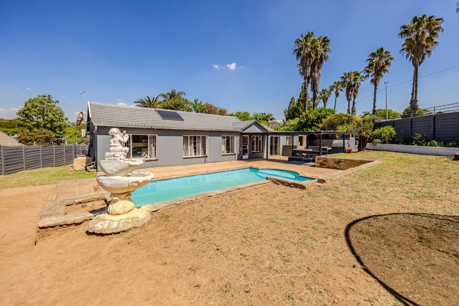 3 Bedroom Property for Sale in Weltevreden Park Gauteng