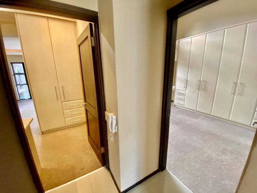 To Let 2 Bedroom Property for Rent in Illovo Gauteng
