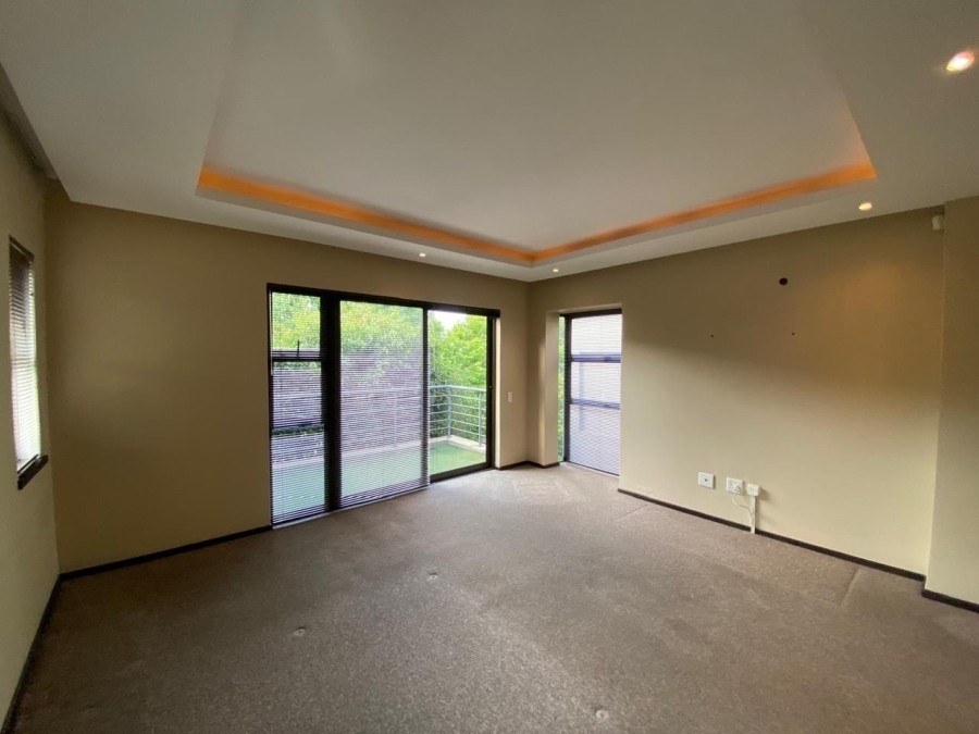 To Let 2 Bedroom Property for Rent in Illovo Gauteng