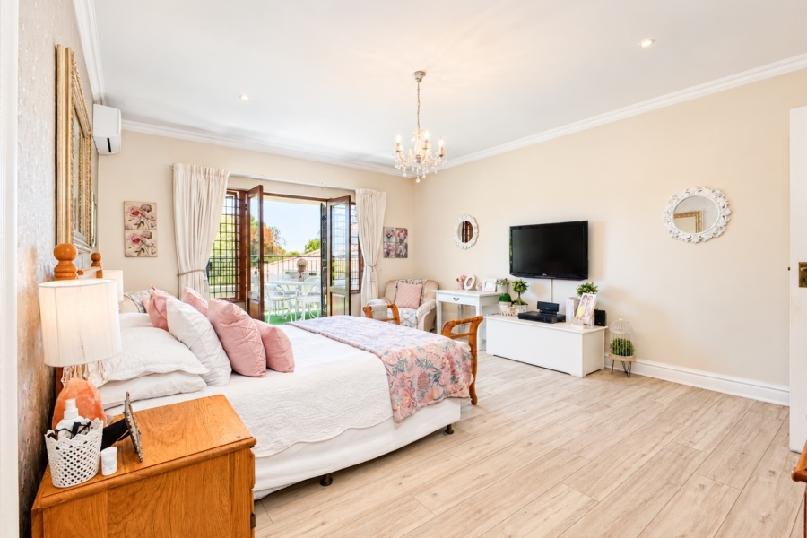 4 Bedroom Property for Sale in Magaliessig Gauteng