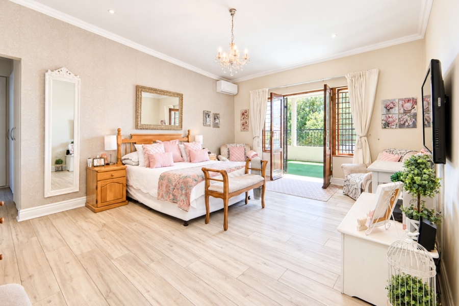 4 Bedroom Property for Sale in Magaliessig Gauteng