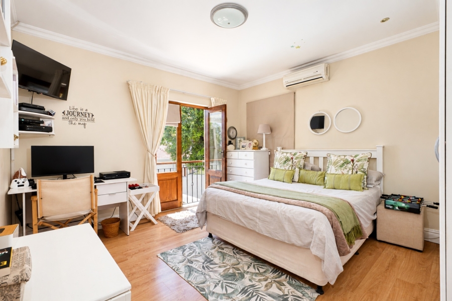 4 Bedroom Property for Sale in Magaliessig Gauteng