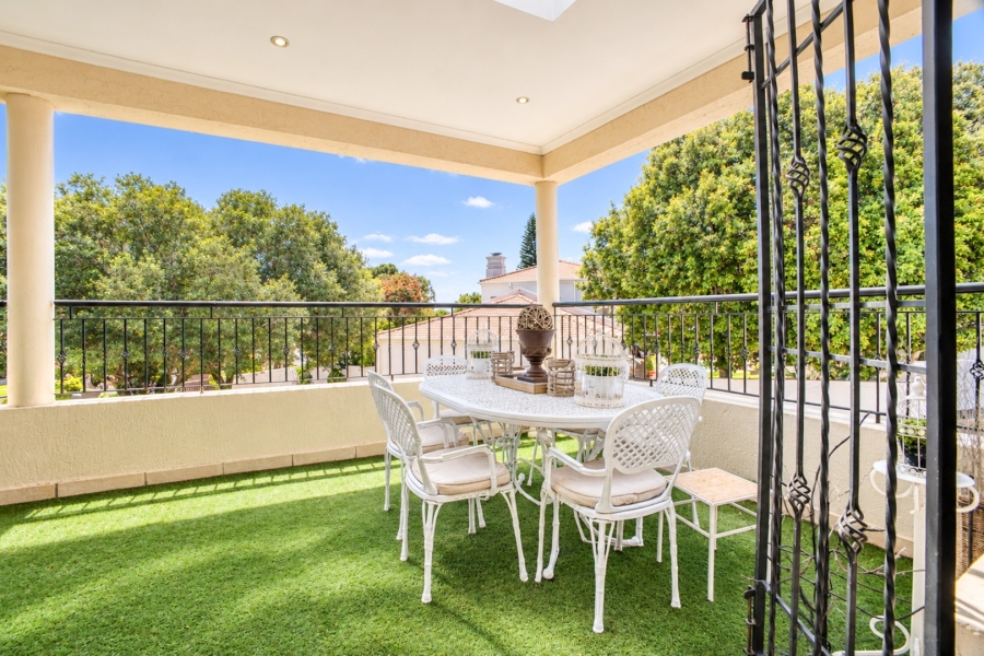 4 Bedroom Property for Sale in Magaliessig Gauteng