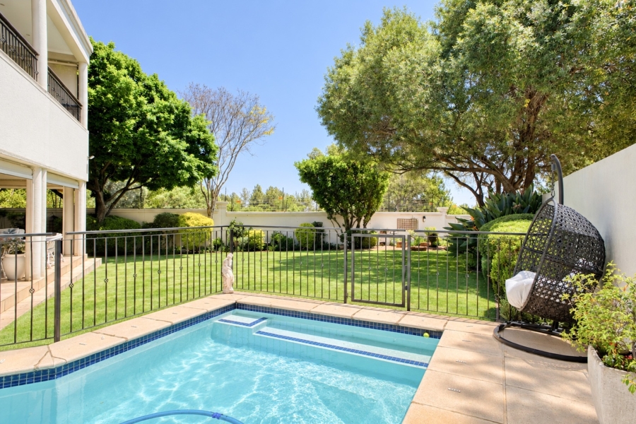 4 Bedroom Property for Sale in Magaliessig Gauteng