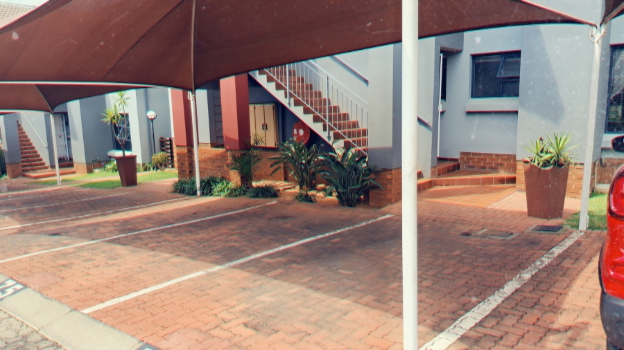 2 Bedroom Property for Sale in Gleneagles Gauteng