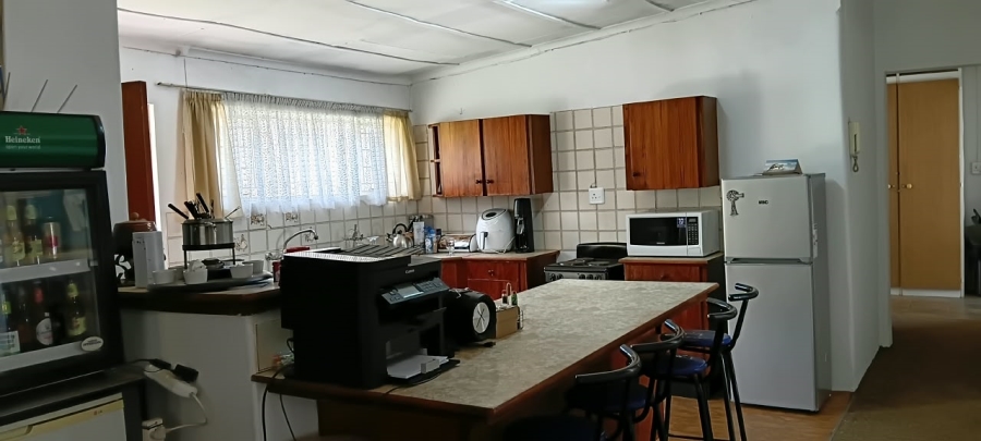 6 Bedroom Property for Sale in Pretoria North Gauteng