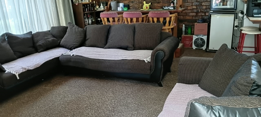 6 Bedroom Property for Sale in Pretoria North Gauteng
