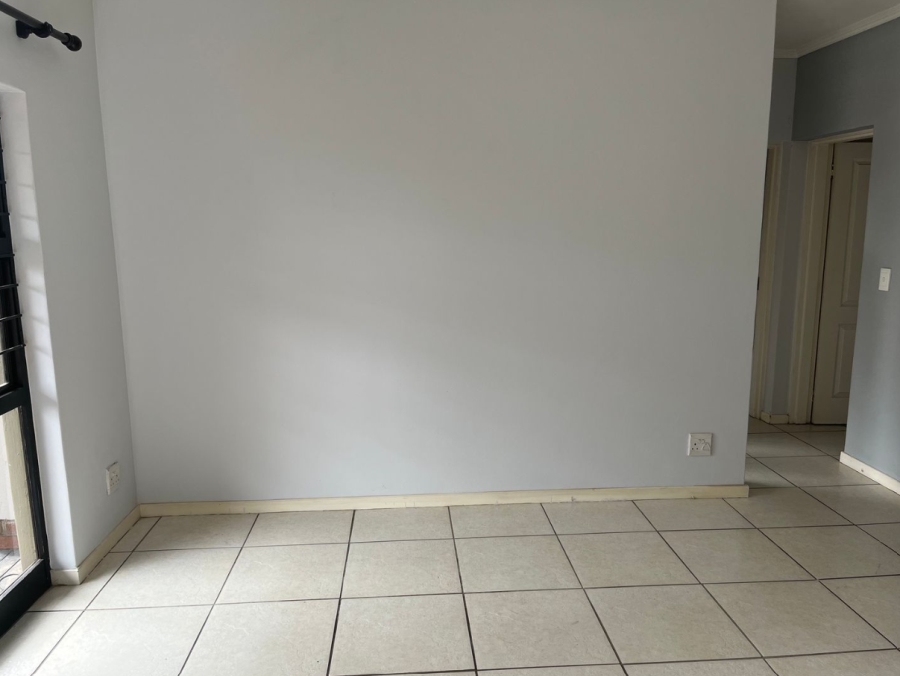 To Let 2 Bedroom Property for Rent in Fourways Gauteng