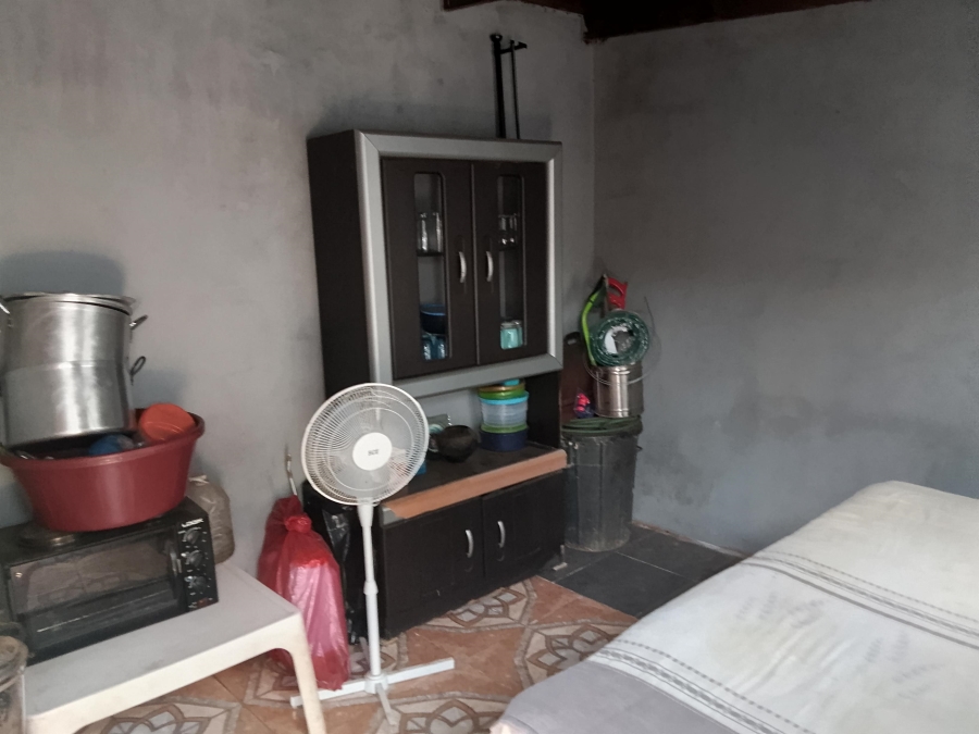 4 Bedroom Property for Sale in Roodekop Gauteng