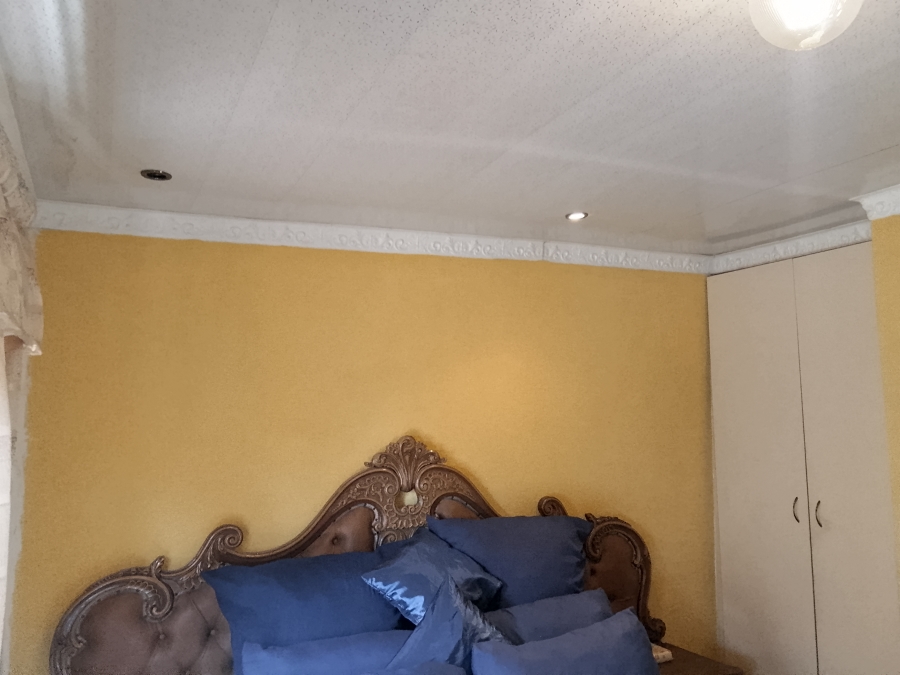 4 Bedroom Property for Sale in Roodekop Gauteng