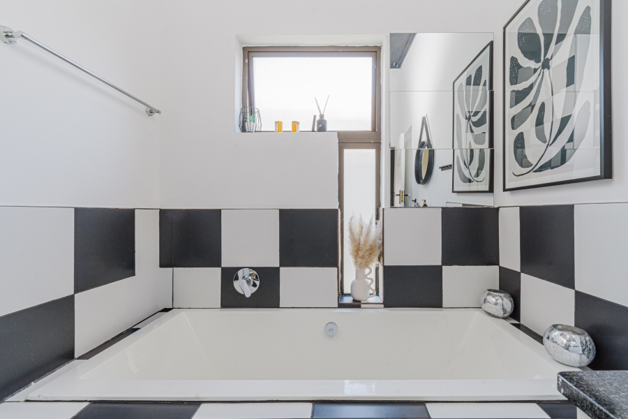 To Let 3 Bedroom Property for Rent in Craigavon Gauteng