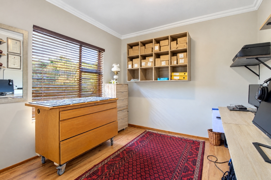 3 Bedroom Property for Sale in Faerie Glen Gauteng