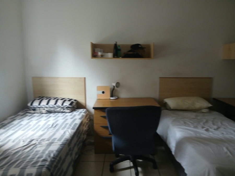 1 Bedroom Property for Sale in Glen Austin Gauteng