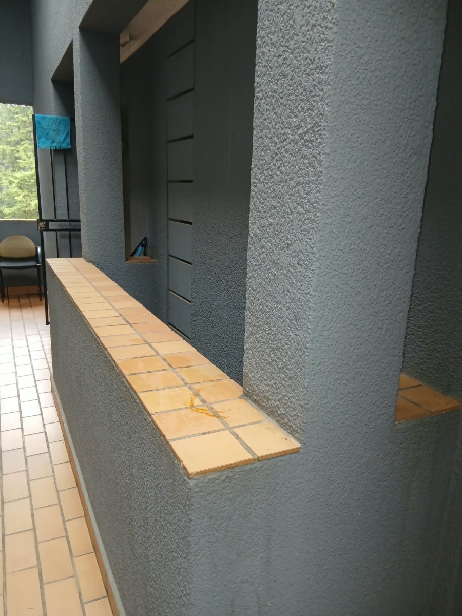 1 Bedroom Property for Sale in Glen Austin Gauteng