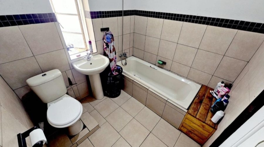 2 Bedroom Property for Sale in Rothdene Gauteng