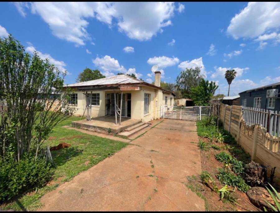 3 Bedroom Property for Sale in Rothdene Gauteng