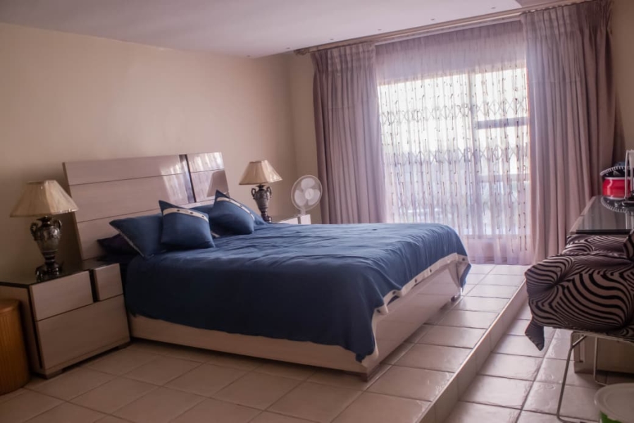 5 Bedroom Property for Sale in Christoburg Gauteng