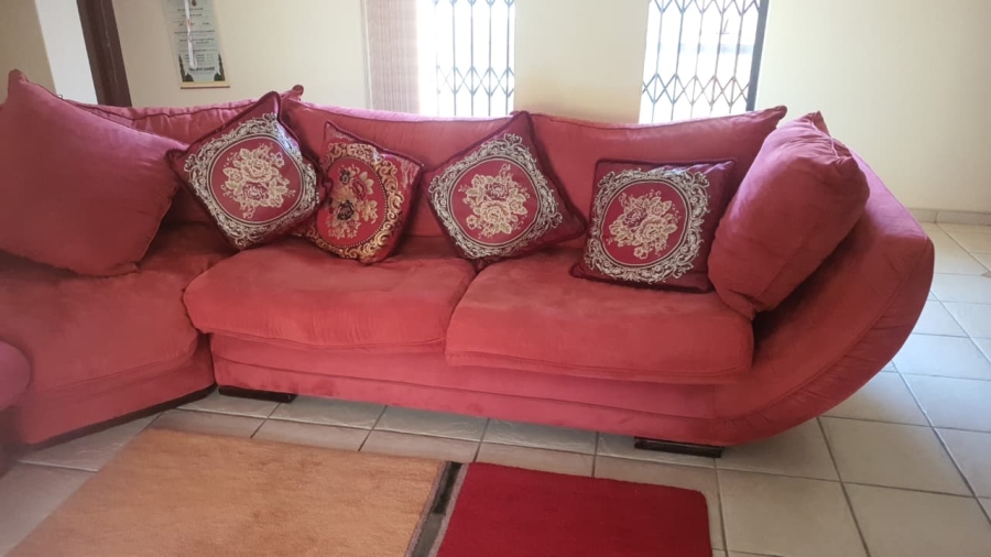 5 Bedroom Property for Sale in Christoburg Gauteng