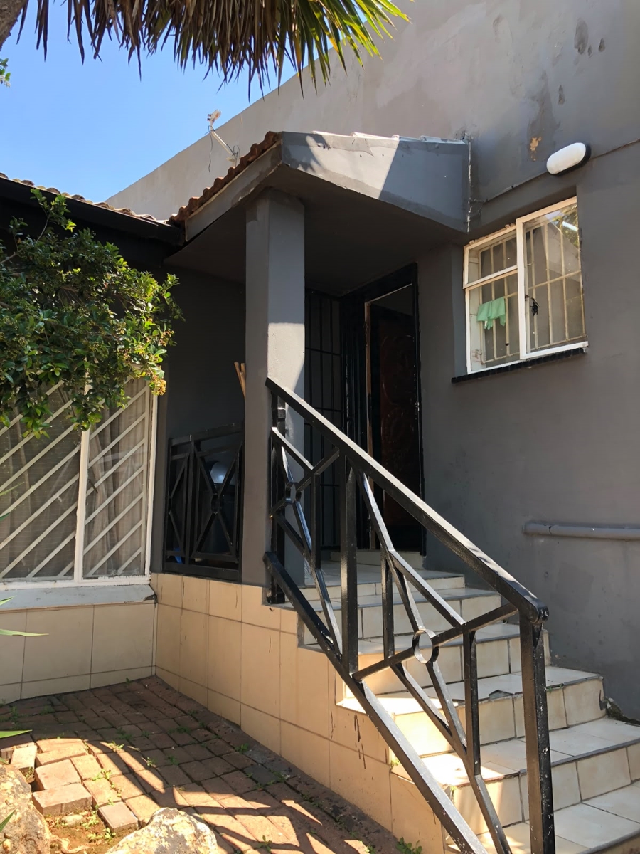 To Let 2 Bedroom Property for Rent in Christoburg Gauteng