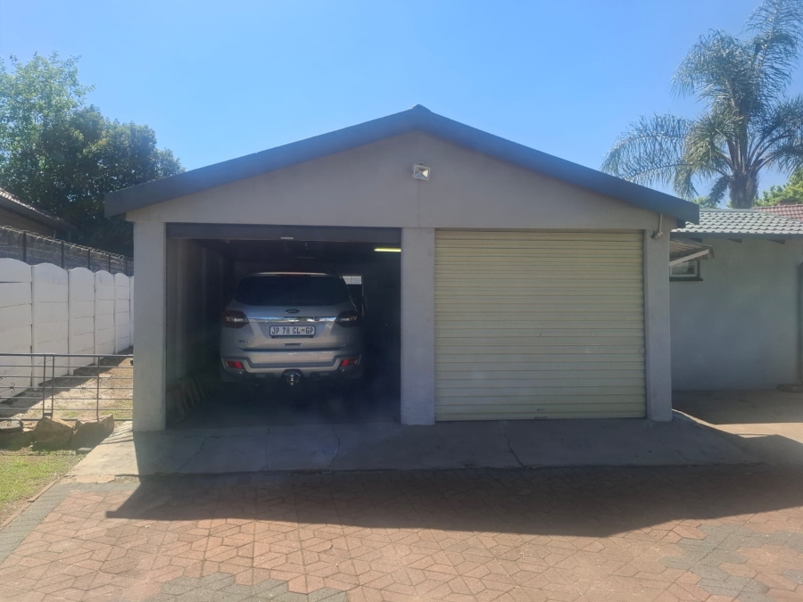 3 Bedroom Property for Sale in Van Riebeeck Park Gauteng